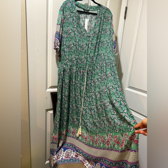 BloomChic Plus Size 4XL Boho Print Notched Ties Tassel Trim Dress us26 - Picture 3 of 7